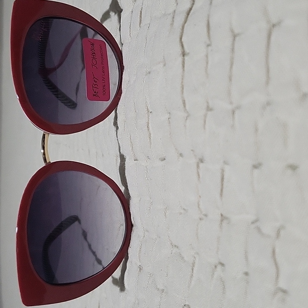 Nwt Betsey Johnson Red With Black And White Stripe Sunglasses
